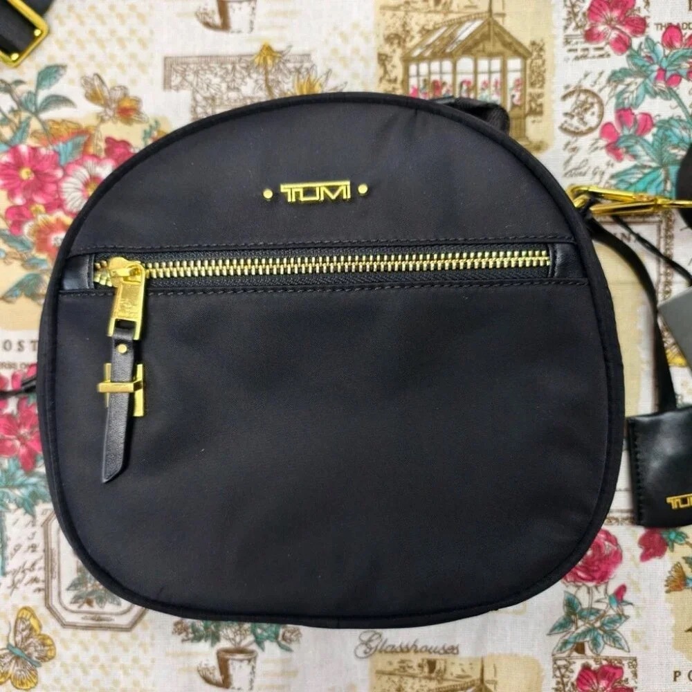 🖤 TUMI Black Nylon Crossbody Purse Gold Tone Hardware Pristine - Picture 2 of 6